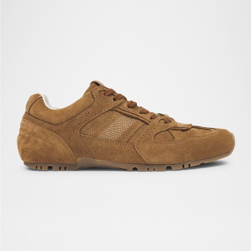 Alohas tan sneakers - Picture 2 of 5